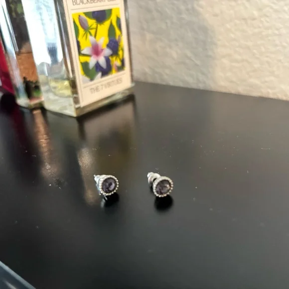 🆓 Gray Crystal Silver Earrings - Picture 2 of 2